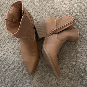 Women's Tan Ankle Boots
